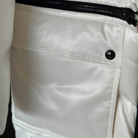 Tom Ford Men's Long Puffer Coat with Contrast Trim SIZE 50 - Picture 13 of 16